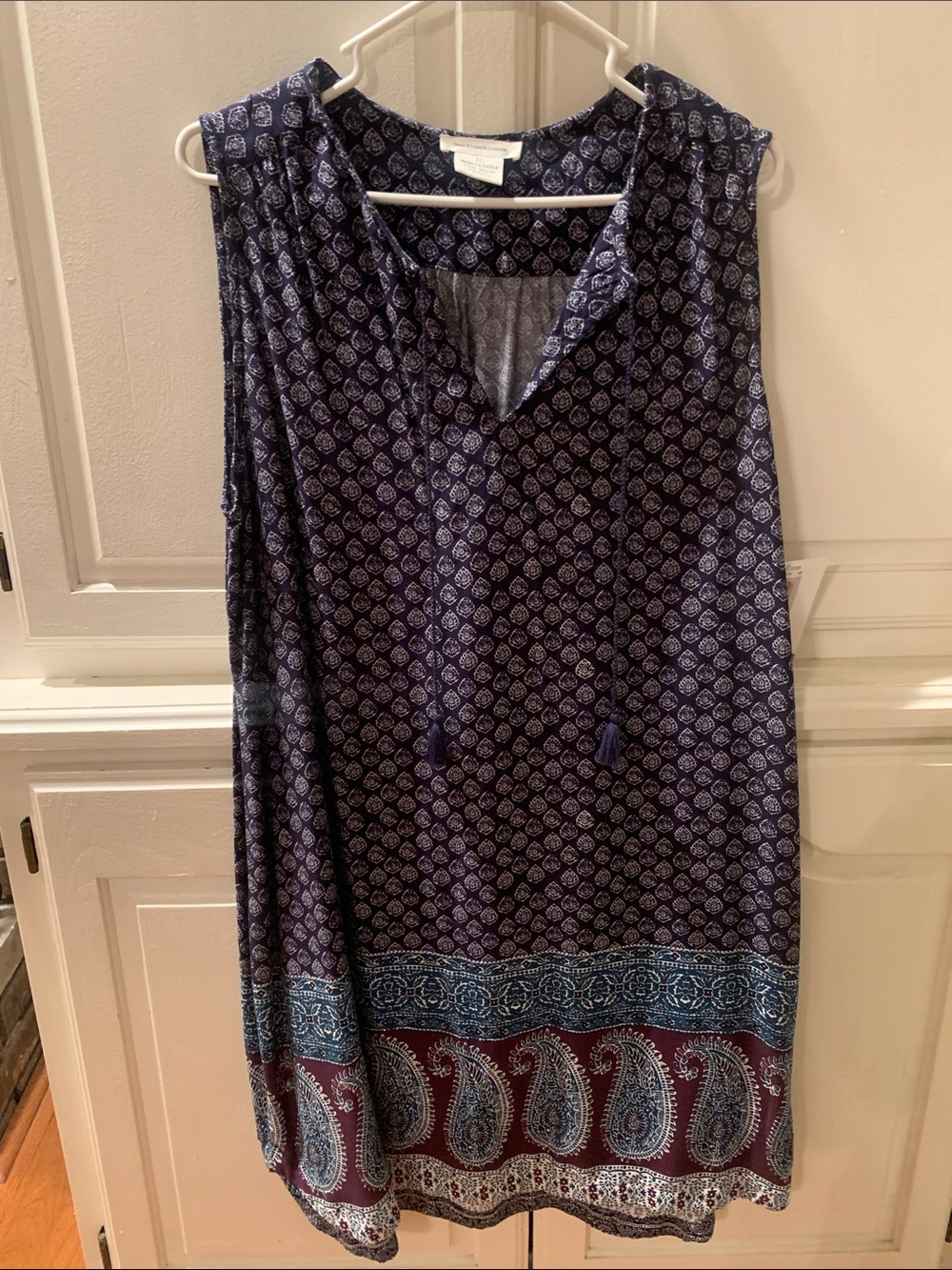 beachlunchlounge Navy and White Rayon Women’s Top